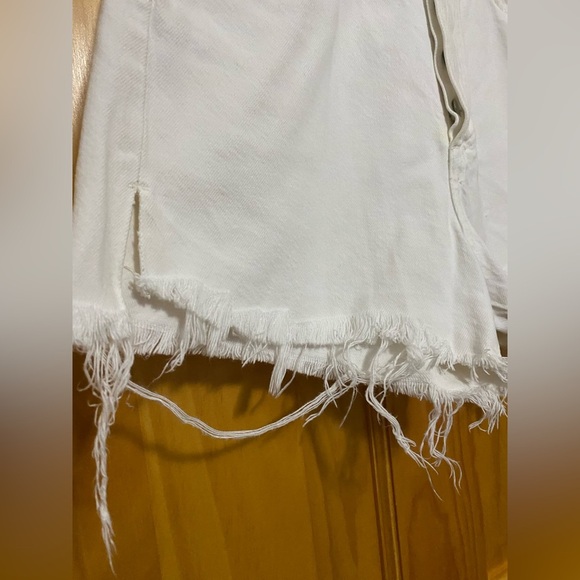 Citizens of Humanity Womans White Marlow Cut Off Shorts Size 24. Premium Vintage - Picture 3 of 9